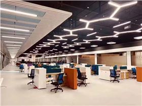 平面设计师如何选购高性价比办公桌 实用指南与渠道推荐